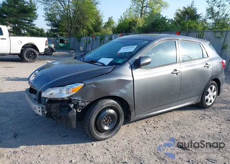 2010 Toyota Matrix z USA, uszkodzony, nr VIN 2T1KU4EE9AC251924
